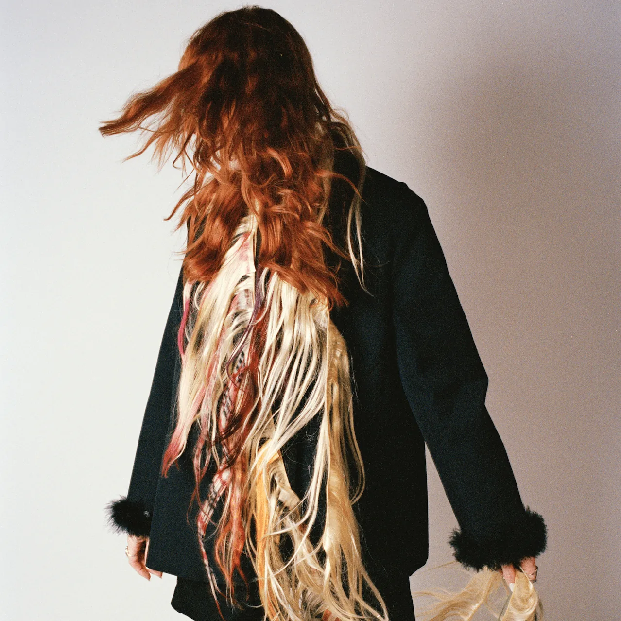 Langes gestyltes Haar von hinten